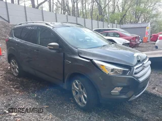 2019 Ford Escape Titanium с VIN 1FMCU9J99KUA43102, выставлен на аукционе IAAI как лот 42146907 с пробегом 91 724 миль миль и . История ставок и продаж доступна на DreamBid. Изображение 1.