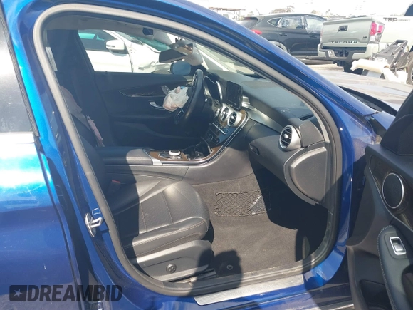 2019 Mercedes-Benz C 300 with VIN 55SWF8DB1KU317498, listed as a IAAI auction lot 41681264 with Not provided miles and . Bid and sale history available at DreamBid. Image 5.