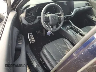 2024 Lexus TX 500h F Sport Premium z VIN 5TDABAB63RS001210, wystawiony jako Copart lot #74506724 z przebiegiem Nie podano mil oraz Nie do naprawy. Historia ofert i sprzedaży dostępna na DreamBid. Obrazek 8.