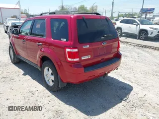 2011 Ford Escape XLT z VIN 1FMCU9D79BKB50978, wystawiony jako IAAI lot #42065969 z przebiegiem 156 619 mil mil oraz . Historia ofert i sprzedaży dostępna na DreamBid. Obrazek 3.