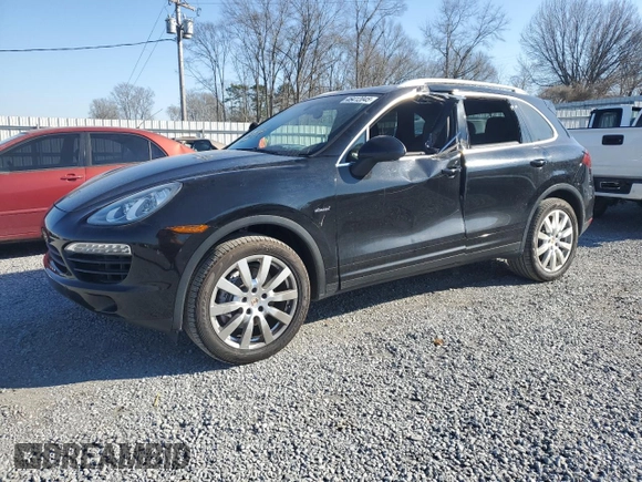 2013 Porsche Cayenne Diesel с VIN WP1AF2A2XDLA21133, выставлен на аукционе Copart как лот 46412045 с пробегом 138 047 миль миль и Списание • Salvage title. История ставок и продаж доступна на DreamBid. Изображение 1.