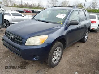 2007 Toyota RAV4 with VIN JTMZD33V676048811, listed as a IAAI auction lot 42049920 with 258,716 mi miles. Bid and sale history available at carsss.com. Image 2.
