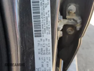 2019 Ram 1500 Laramie z VIN 1C6SRFJTXKN823283, wystawiony jako Copart lot #49893415 z przebiegiem 169 270 mil mil oraz Szkoda całkowita • Salvage title. Historia ofert i sprzedaży dostępna na DreamBid. Obrazek 13.