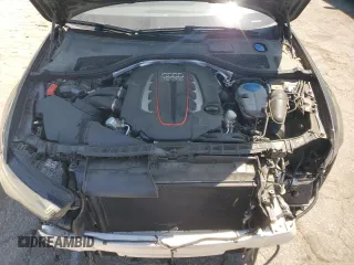 2017 Audi S6 Premium Plus z VIN WAUFFAFCXHN012281, wystawiony jako Copart lot #53571455 z przebiegiem 67 439 mil mil oraz Szkoda całkowita • Salvage title. Historia ofert i sprzedaży dostępna na DreamBid. Obrazek 11.