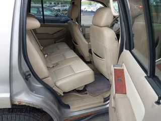 2008 Ford Explorer Eddie Bauer with VIN 1FMEU74E58UA06160, listed as a IAAI auction lot 42226307 with 143,056 mi miles and . Bid and sale history available at carsss.com. Image 8.