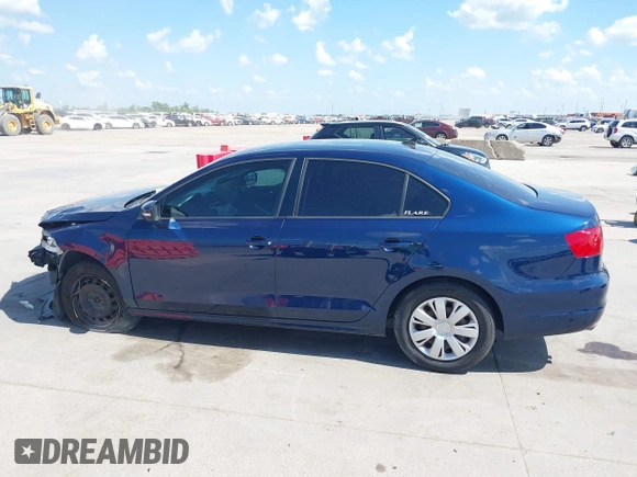 2014 Volkswagen Jetta SE z VIN 3VWD17AJ9EM402714, wystawiony jako IAAI lot #42088715 z przebiegiem 115 291 mil mil oraz . Historia ofert i sprzedaży dostępna na DreamBid. Obrazek 14.