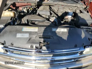 2000 Chevrolet Suburban LT with VIN 3GNEC16T0YG204106, listed as a Copart auction lot 82812134 with 211,674 mi miles and Salvage Title. Bid and sale history available at carsss.com. Image 12.