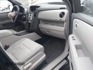 2012 Honda Pilot LX with VIN 5FNYF4H22CB505543, listed as a IAAI auction lot 41771774 with 81,580 mi miles and . Bid and sale history available at carsss.com. Image 5.