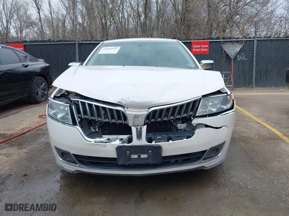 2011 Lincoln MKZ with VIN 3LNHL2GC7BR768711, listed as a IAAI auction lot 41854935 with 214,872 mi miles. Bid and sale history available at carsss.com. Image 12.