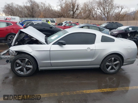 2013 Ford Mustang V6 with VIN 1ZVBP8AM1D5209466, listed as a IAAI auction lot 41529149 with 88,028 mi miles and . Bid and sale history available at carsss.com. Image 15.