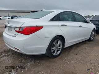 2011 Hyundai Sonata SE with VIN 5NPEC4AC4BH120869, listed as a IAAI auction lot 41876984 with 288,918 mi miles. Bid and sale history available at carsss.com. Image 4.