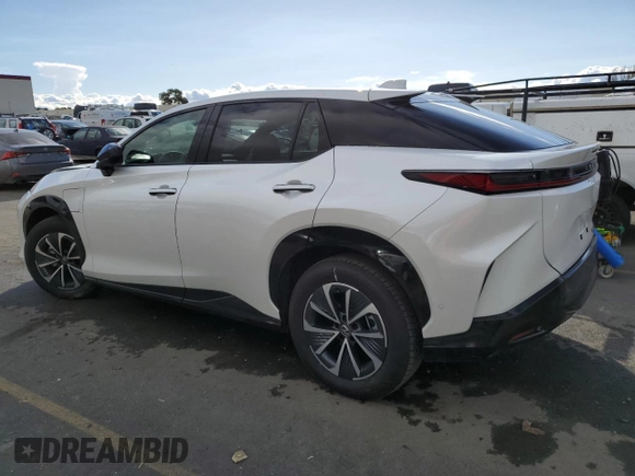 2023 Lexus RZ 450e Premium z VIN JTJAAAAB7PA021503, wystawiony jako Copart lot #41259754 z przebiegiem 1150 mil mil oraz . Historia ofert i sprzedaży dostępna na DreamBid. Obrazek 2.