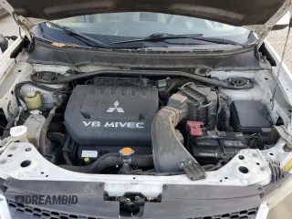 2007 Mitsubishi Outlander XLS z VIN JA4MT41XX7U011855, wystawiony jako Copart lot #89026105 z przebiegiem 254 849 mil mil oraz Szkoda całkowita • Salvage title. Historia ofert i sprzedaży dostępna na DreamBid. Obrazek 12.