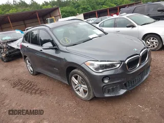 2018 BMW X1 xDrive28i с VIN WBXHT3C35J5F93138, выставлен на аукционе IAAI как лот 42245240 с пробегом 93 222 миль миль и . История ставок и продаж доступна на DreamBid. Изображение 1.