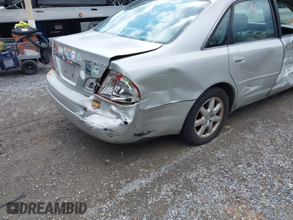 2002 Toyota Avalon XL with VIN 4T1BF28B12U234616, listed as a IAAI auction lot 41954288 with 148,418 mi miles. Bid and sale history available at carsss.com. Image 20.
