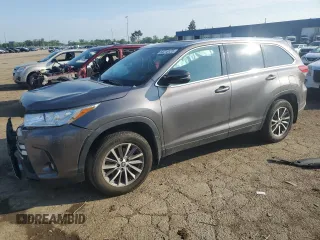 2019 Toyota Highlander SE with VIN 5TDJZRFH5KS931234, listed as a Copart auction lot 64216125 with 68,367 mi miles and Clean title. Bid and sale history available at DreamBid. Image 1.
