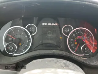 2024 Ram 1500 Tradesman with VIN 1C6SRECG8RN205674, listed as a Copart auction lot 88942195 with 21,121 mi miles and Salvage title. Bid and sale history available at DreamBid. Image 9.