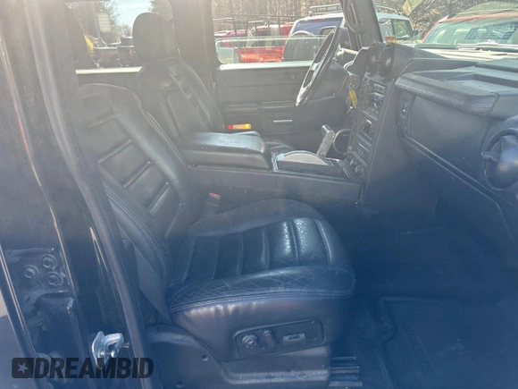 2007 Hummer H2 SUV z VIN 5GRGN23U47H100882, wystawiony jako Copart lot #53737005 z przebiegiem 197 351 mil mil oraz Czysty tytuł • Clean title. Historia ofert i sprzedaży dostępna na DreamBid. Obrazek 5.