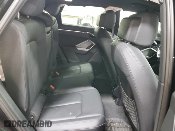 2022 Audi Q3 S line Premium z VIN WA1DECF38N1061940, wystawiony jako Copart lot #52347065 z przebiegiem 34 900 mil mil oraz Szkoda całkowita • Salvage title. Historia ofert i sprzedaży dostępna na DreamBid. Obrazek 10.