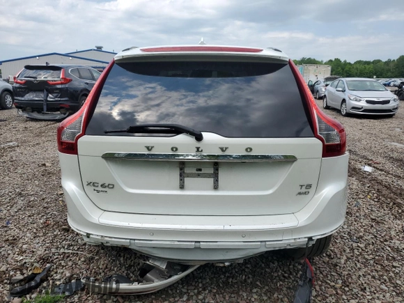 2016 Volvo XC60 T5 Premier with VIN YV4612RK5G2852783, listed as a Copart auction lot 59891145 with 118,621 mi miles and Salvage title. Bid and sale history available at DreamBid. Image 6.