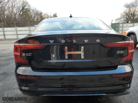 2024 Volvo S60 Plus Dark Theme with VIN 7JRL12TL6RG324992, listed as a Copart auction lot 48107385 with 15,812 mi miles and Clean Title. Bid and sale history available at carsss.com. Image 6.