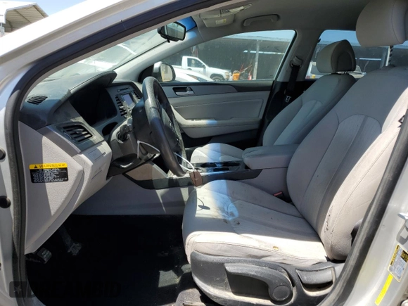 2016 Hyundai Sonata Hybrid SE with VIN KMHE24L11GA008782, listed as a Copart auction lot 61579313 with 159,171 mi miles. Bid and sale history available at carsss.com. Image 7.
