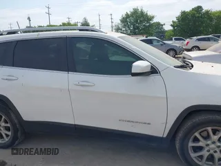 2018 Jeep Cherokee Latitude Plus with VIN 1C4PJLLX2JD557198, listed as a IAAI auction lot 41908907 with 155,195 mi miles and . Bid and sale history available at DreamBid. Image 13.