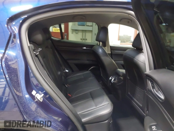 2018 Alfa Romeo Stelvio z VIN ZASFAKAN6J7B74782, wystawiony jako IAAI lot #41939007 z przebiegiem 48 210 mil mil oraz . Historia ofert i sprzedaży dostępna na DreamBid. Obrazek 8.