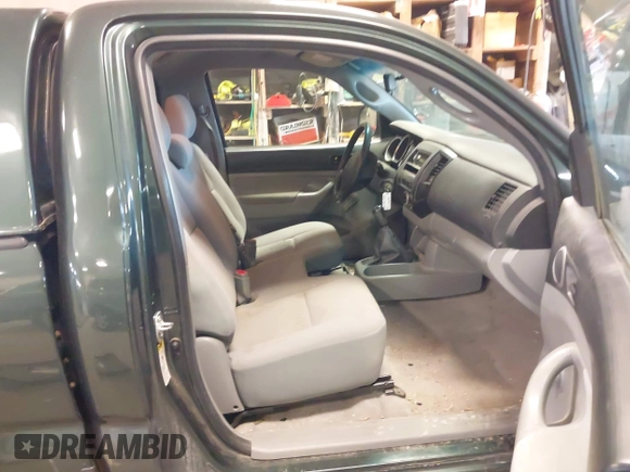 2009 Toyota Tacoma with VIN 5TENX22N29Z603115, listed as a IAAI auction lot 41853552 with 180,216 mi miles. Bid and sale history available at carsss.com. Image 5.