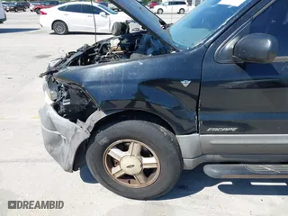 2001 Ford Escape XLT with VIN 1FMYU031X1KF31462, listed as a IAAI auction lot 41784891 with 372,527 mi miles. Bid and sale history available at carsss.com. Image 6.