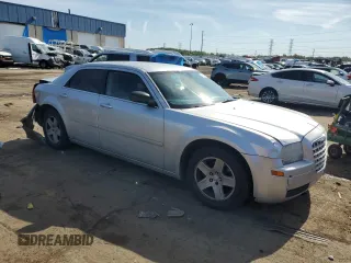 2005 Chrysler 300 with VIN 2C3JA43R15H171138, listed as a Copart auction lot 74354314 with 164,862 mi miles and Clean Title. Bid and sale history available at carsss.com. Image 4.