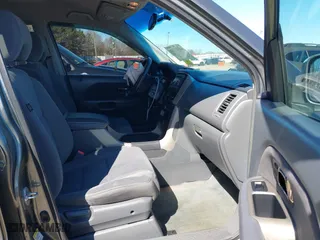 2008 Honda Pilot EX with VIN 5FNYF18408B036363, listed as a IAAI auction lot 41612330 with 217,835 mi miles. Bid and sale history available at carsss.com. Image 5.