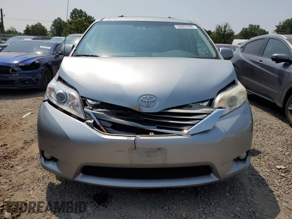 2013 Toyota Sienna XLE with VIN 5TDDK3DC2DS056770, listed as a Copart auction lot 59662405 with 204,266 mi miles and Salvage title. Bid and sale history available at DreamBid. Image 5.