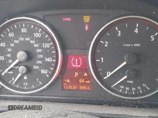 2006 BMW 3 Series 325i with VIN WBAVB13536KX37524, listed as a IAAI auction lot 42040781 with 123,020 mi miles. Bid and sale history available at carsss.com. Image 7.