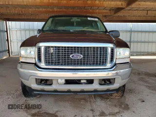 2001 Ford Excursion Limited z VIN 1FMNU43S31EA19303, wystawiony jako Copart lot #55433165 z przebiegiem 319 470 mil mil oraz Czysty tytuł • Clean title. Historia ofert i sprzedaży dostępna na DreamBid. Obrazek 5.