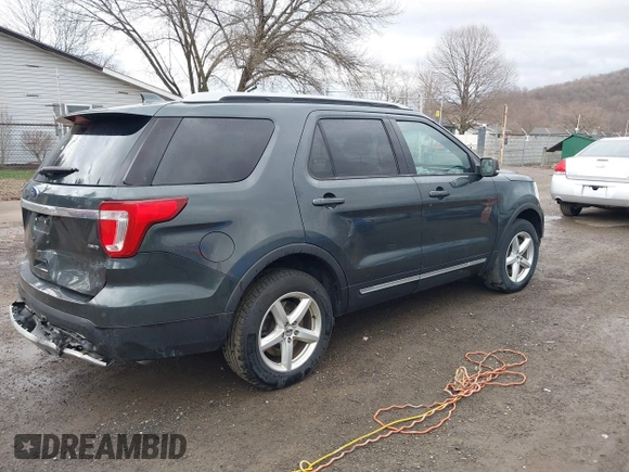 2016 Ford Explorer XLT with VIN 1FM5K8D85GGB50696, listed as a IAAI auction lot 41844526 with 87,233 mi miles and . Bid and sale history available at DreamBid. Image 4.