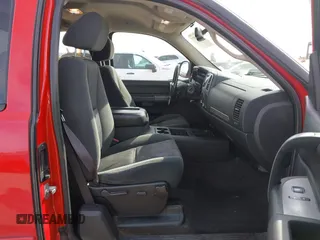 2007 Chevrolet Silverado 1500 LT w/2LT with VIN 2GCEC19J971669428, listed as a IAAI auction lot 41681937 with 243,059 mi miles. Bid and sale history available at carsss.com. Image 5.
