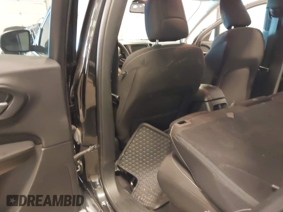 2016 Jeep Cherokee Latitude with VIN 1C4PJMCS6GW214045, listed as a IAAI auction lot 42440361 with 115,863 mi miles and . Bid and sale history available at DreamBid. Image 5.