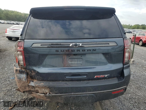 2021 Chevrolet Suburban RST with VIN 1GNSKEKD4MR216927, listed as a Copart auction lot 69358854 with 39,384 mi miles and Salvage Title. Bid and sale history available at DreamBid. Image 6.