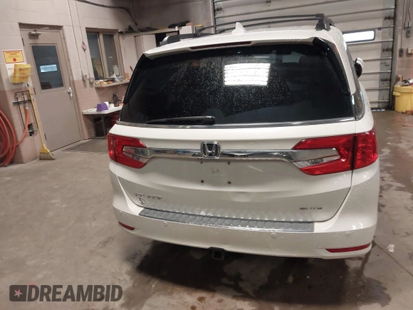 2018 Honda Odyssey Elite with VIN 5FNRL6H96JB027498, listed as a IAAI auction lot 41934458 with 80,653 mi miles. Bid and sale history available at carsss.com. Image 16.