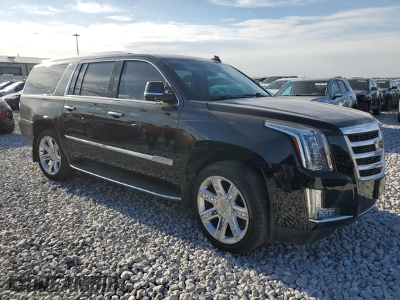 2019 Cadillac Escalade ESV Luxury with VIN 1GYS4HKJ2KR138634, listed as a Copart auction lot 53454755 with 104,098 mi miles and Salvage title. Bid and sale history available at DreamBid. Image 4.