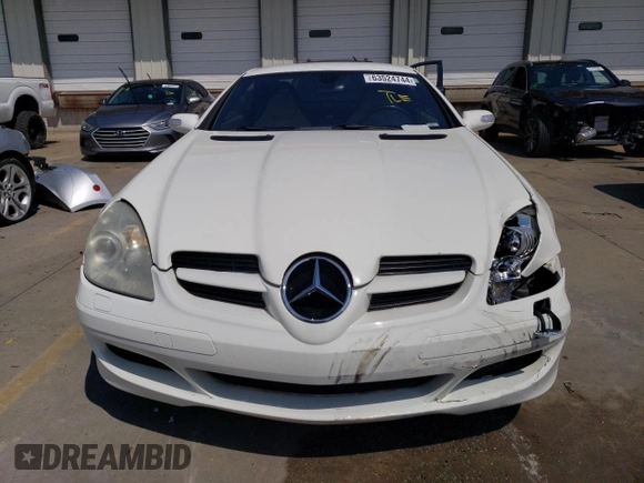 2007 Mercedes-Benz SLK-Class 3.0L with VIN WDBWK54F17F134263, listed as a Copart auction lot 63524744 with 64,006 mi miles and Non Repairable. Bid and sale history available at carsss.com. Image 5.