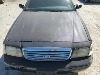 2001 Ford Crown Victoria Police Police Interceptor with VIN 2FAFP71W71X176814, listed as a Copart auction lot 47880685 with 226,118 mi miles and Salvage Title. Bid and sale history available at carsss.com. Image 11.