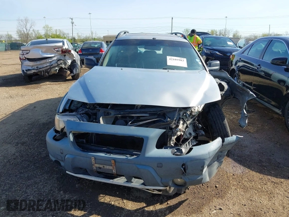 2001 Volvo V70 with VIN YV1SZ58D511026084, listed as a IAAI auction lot 42105983 with 361,165 mi miles and . Bid and sale history available at DreamBid. Image 6.