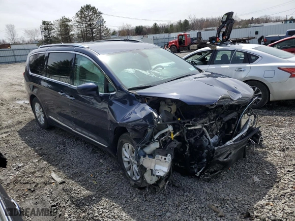 2019 Chrysler Pacifica Touring L with VIN 2C4RC1BGXKR734622, listed as a Copart auction lot 51621215 with 58,143 mi miles and Salvage Title. Bid and sale history available at carsss.com. Image 4.