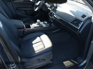2019 Audi Q5 Premium with VIN WA1ANAFY5K2133539, listed as a IAAI auction lot 41821732 with 79,132 mi miles. Bid and sale history available at carsss.com. Image 5.