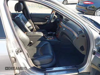 2004 Mercedes-Benz S-Class 5.0L with VIN WDBNG84J74A403779, listed as a IAAI auction lot 41346259 with 224,485 mi miles. Bid and sale history available at carsss.com. Image 5.
