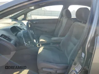 2008 Honda Civic LX z VIN 2HGFA16518H352481, wystawiony jako Copart lot #47781525 z przebiegiem 152 682 mil mil oraz Szkoda całkowita • Salvage title. Historia ofert i sprzedaży dostępna na DreamBid. Obrazek 7.