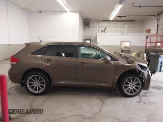 2009 Toyota Venza with VIN 4T3ZK11A69U015318, listed as a IAAI auction lot 41979012 with 140,202 mi miles. Bid and sale history available at carsss.com. Image 14.