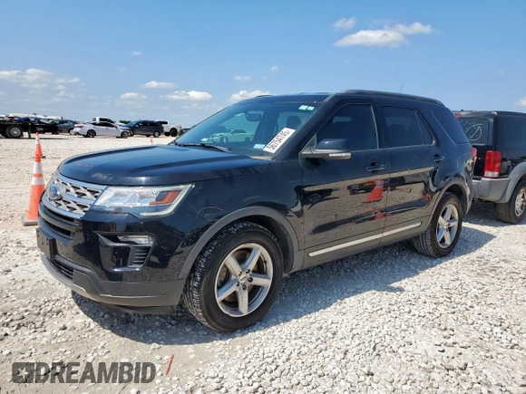 2018 Ford Explorer XLT z VIN 1FM5K7D88JGB07875, wystawiony jako Copart lot #56754745 z przebiegiem 85 422 mil mil oraz Szkoda całkowita • Salvage title. Historia ofert i sprzedaży dostępna na DreamBid. Obrazek 1.
